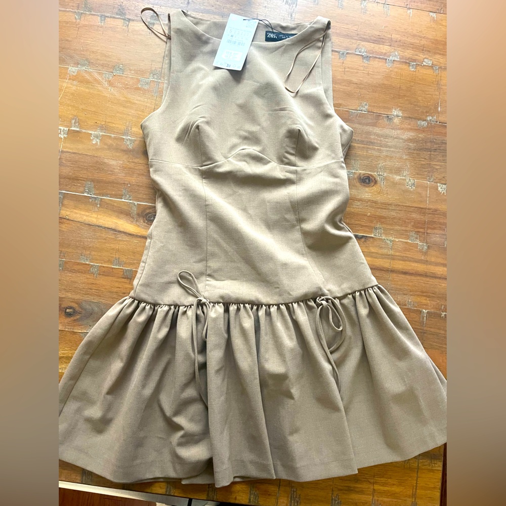 Zara NWT  SHORT DRESS WITH BOWS
MID-CAMEL